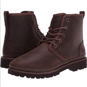 New UGG Men's Waterproof Leather Boot Size 8 without Box. Original $199